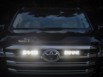 Lazer Lamps Grille Kit Toyota Land Cruiser 300 Series (2022+) incl. Triple-R 750 Wide